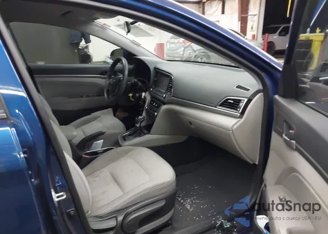 2017 Hyundai Elantra Se z USA, uszkodzony, nr VIN 5NPD84LF9HH193703